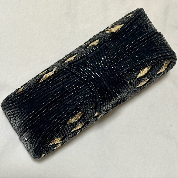 Inge Christopher Black Gold Beaded Sequin Shoulder/Crossbody Bag - Picture 7 of 12